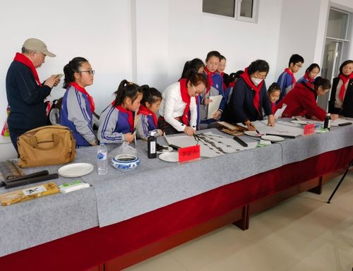 傳統(tǒng)文化進校園 名家翰墨傳薪火——長春寬城區(qū)文聯(lián)文明實踐文藝志愿服務(wù)系列活動正式啟動